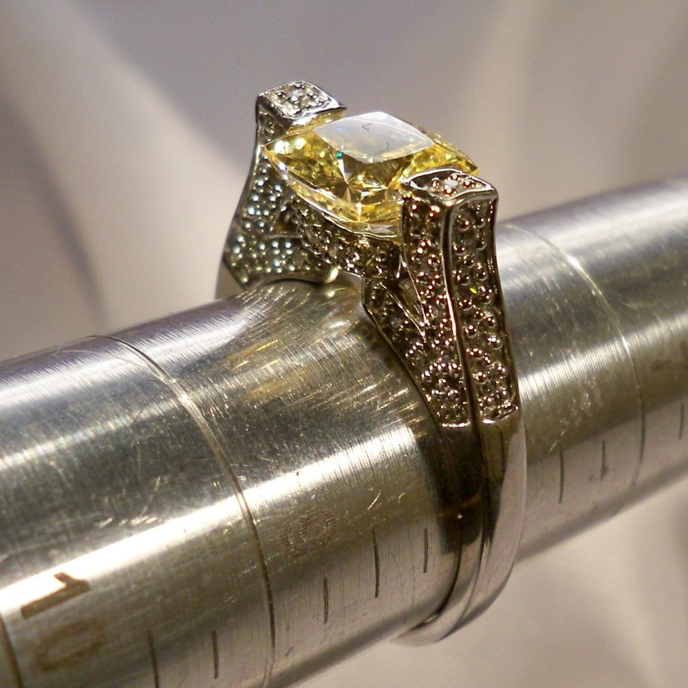 NEW Yellow Cubic Zirconias Silver DESIGNER Ring